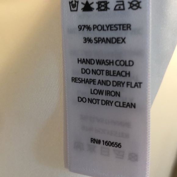 Nicole Miller Cream Sleeveless Satin Top NWT Size Large - Picture 5 of 6